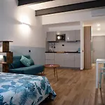 Old Genoa Suites